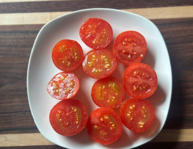 Ruby Slippers- OP tomato seeds- Pack of 25 seeds